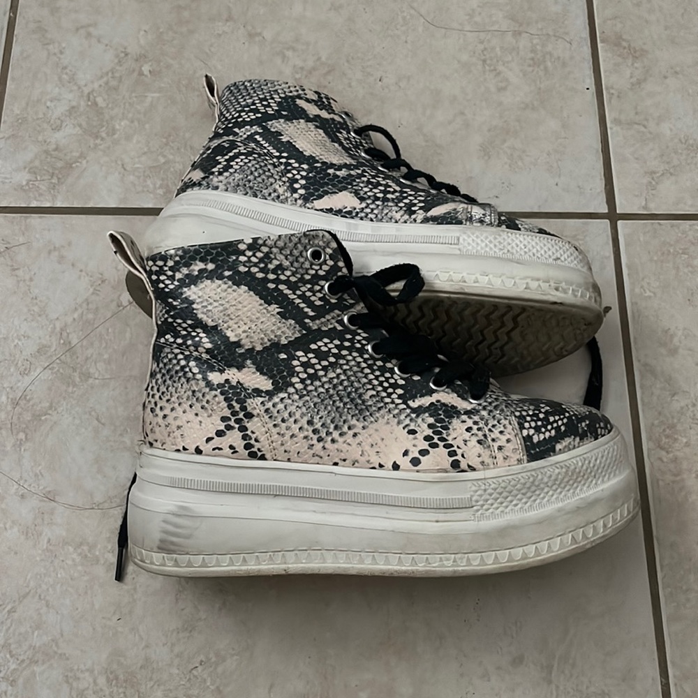 Platform chunky snake print high top sneakers